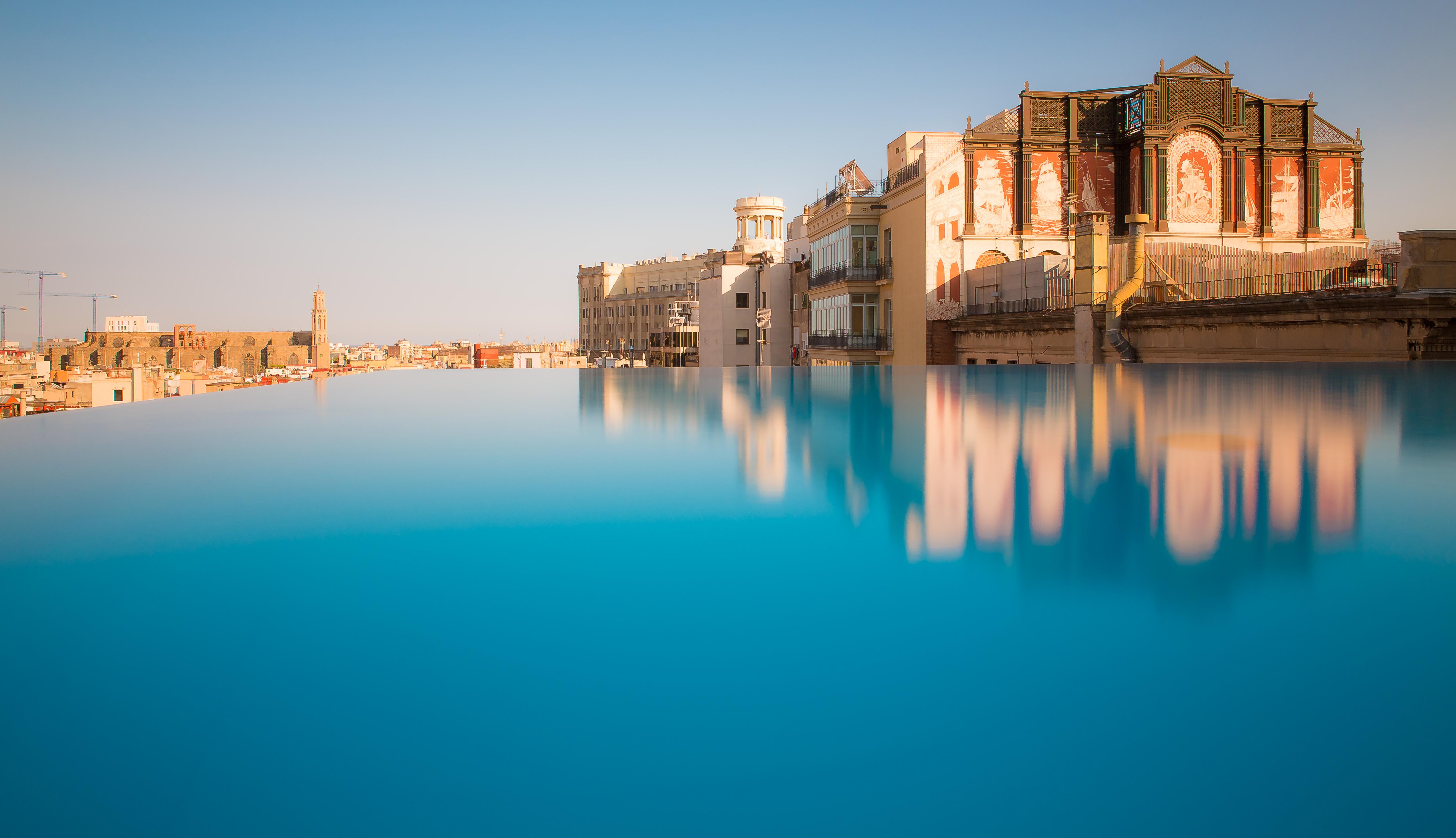 Grand Hotel Central, Small Luxury Hotels Barcelona Exterior foto The pool at the Westin Excelsior