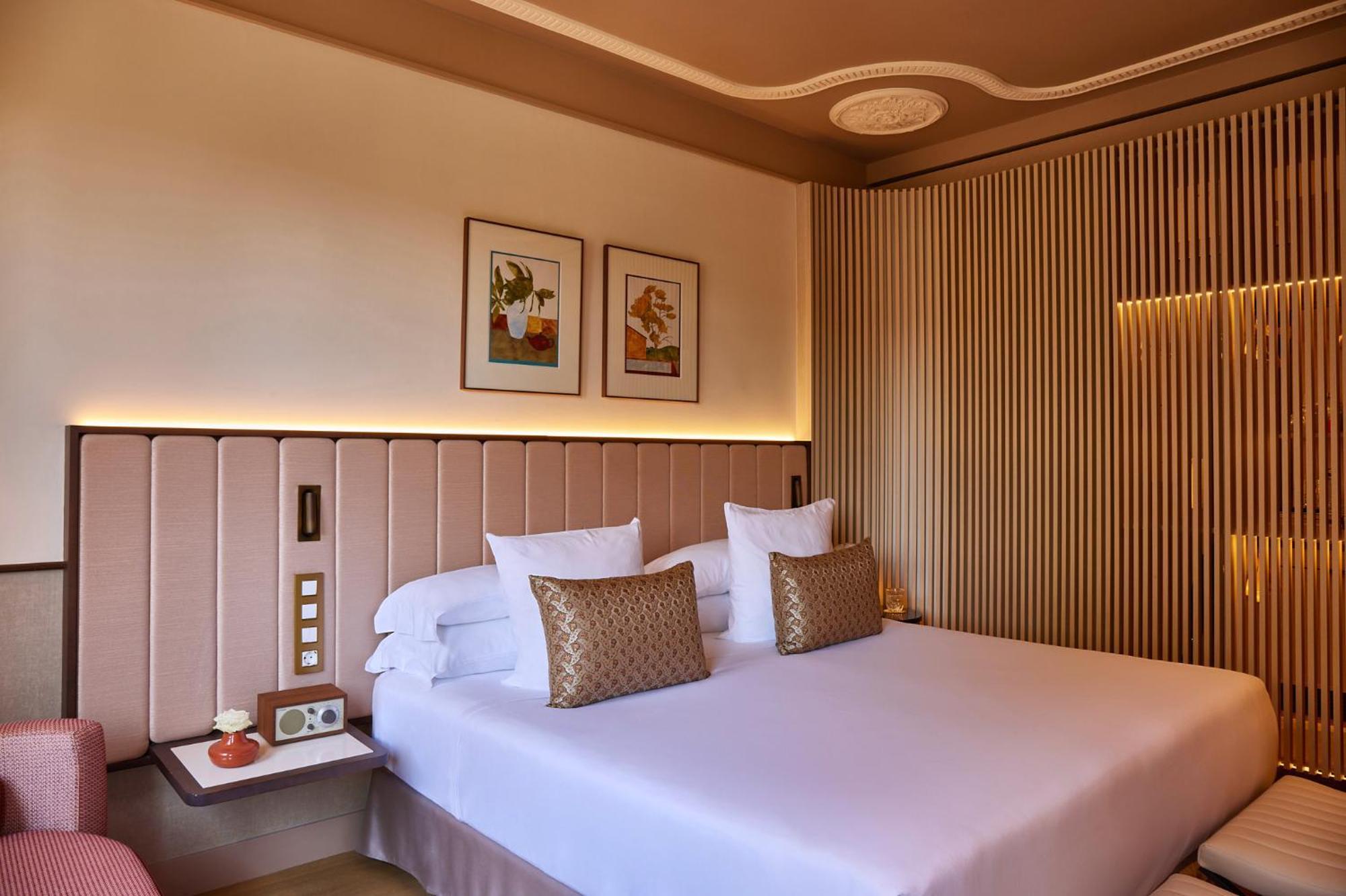 Grand Hotel Central, Small Luxury Hotels Barcelona Exterior foto A room at the hotel