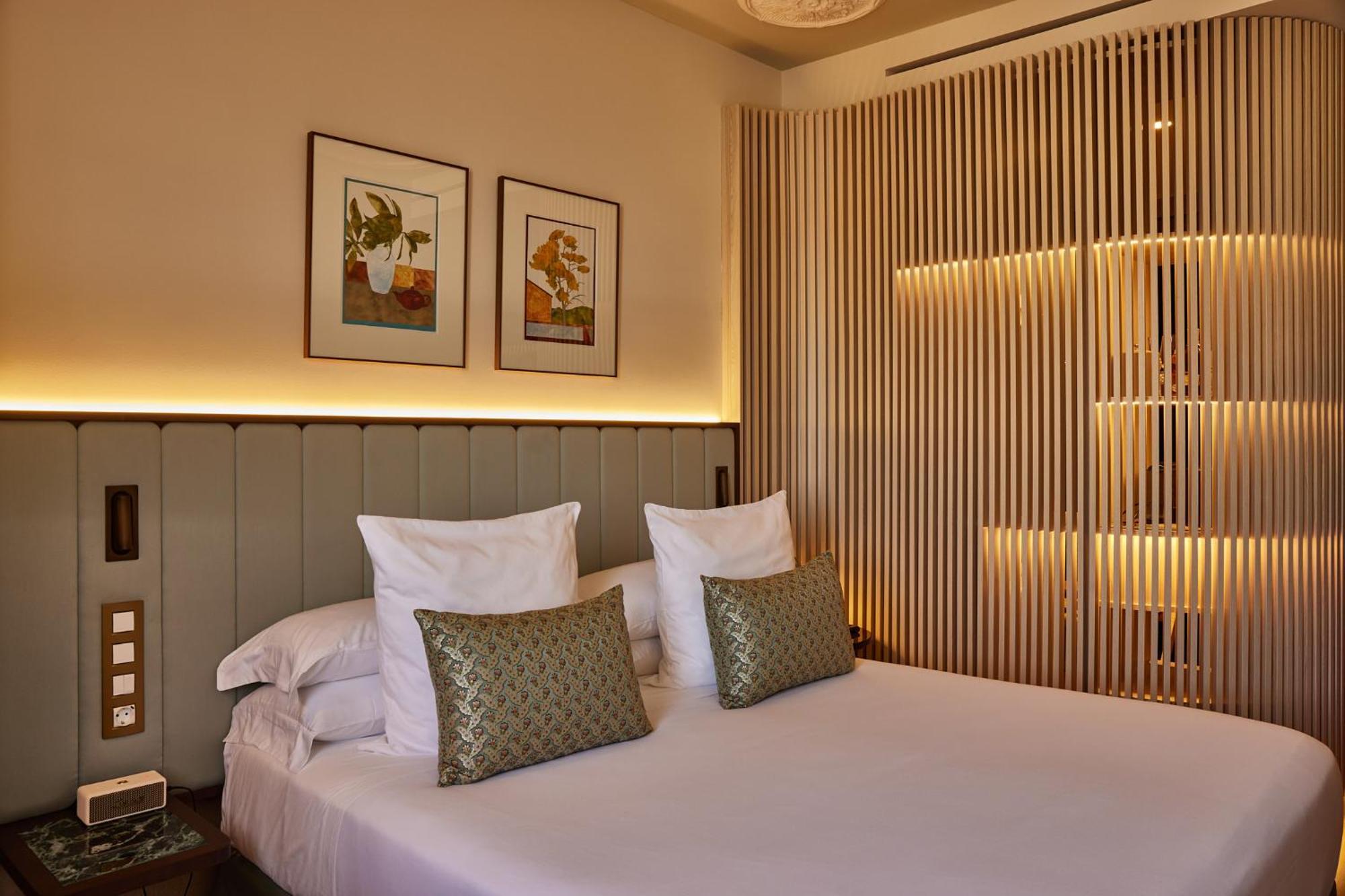 Grand Hotel Central, Small Luxury Hotels Barcelona Exterior foto A room at the hotel