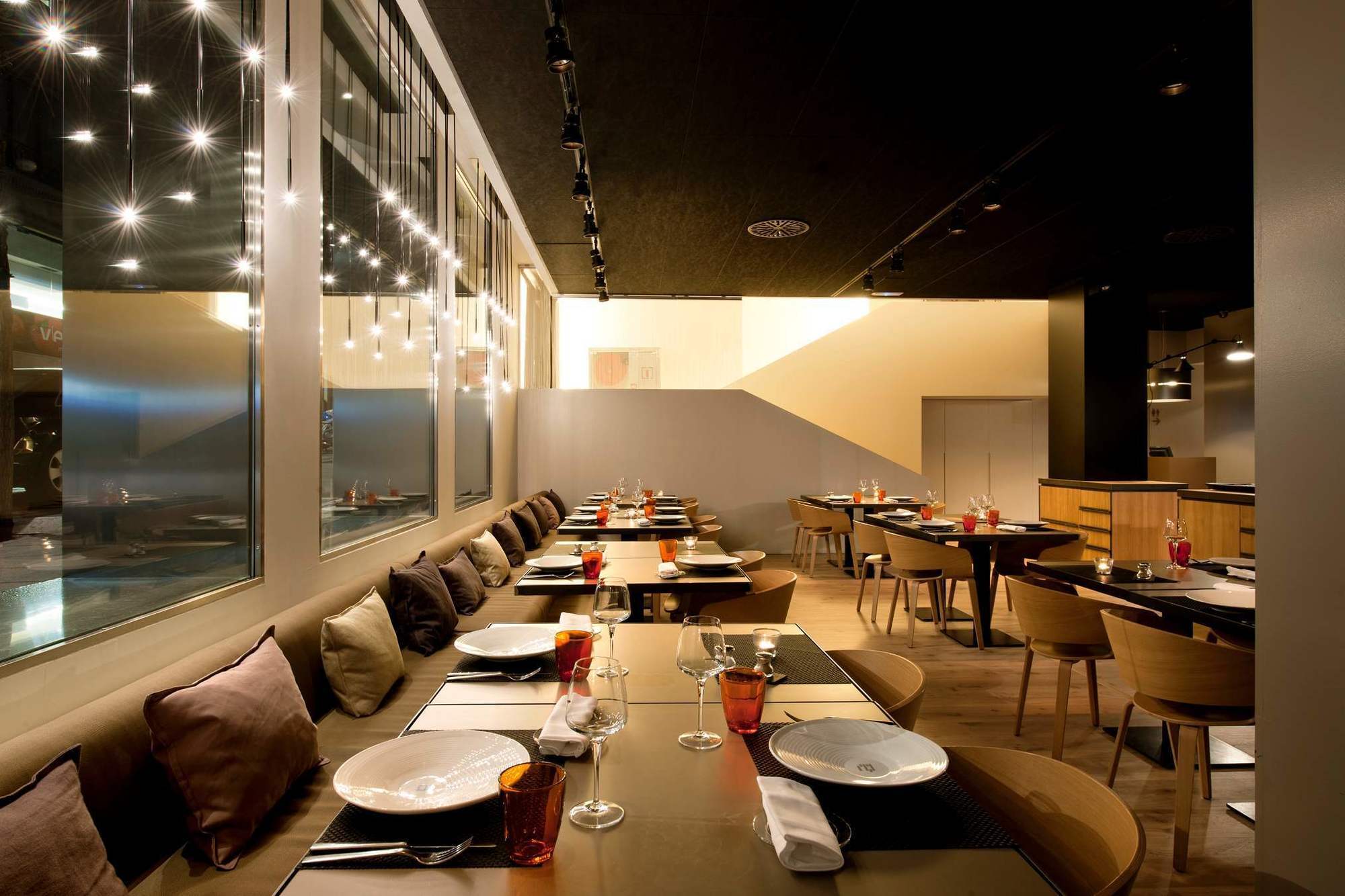 Grand Hotel Central, Small Luxury Hotels Barcelona Restaurante foto Interior of the restaurant
