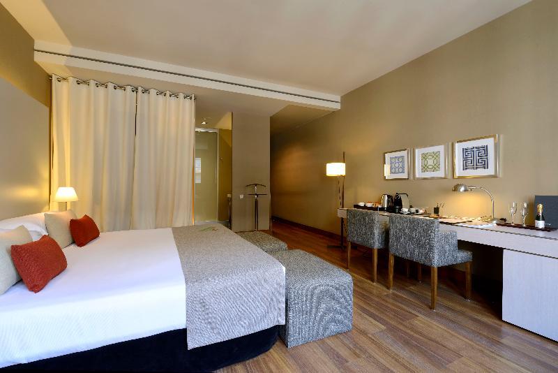 Grand Hotel Central, Small Luxury Hotels Barcelona Exterior foto A room at the hotel